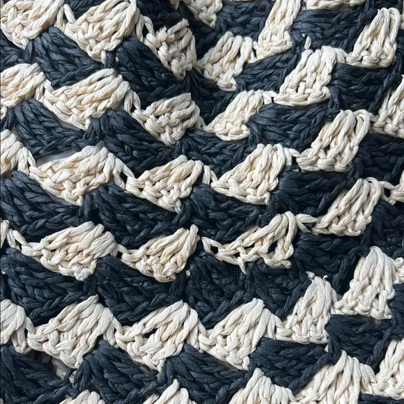 Kate Spade Black and Cream paper Hat - Picture 7 of 11